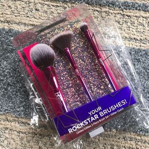 ✳️NWT✳️It Cosmetics “LIMITED EDITION” Brush Set
